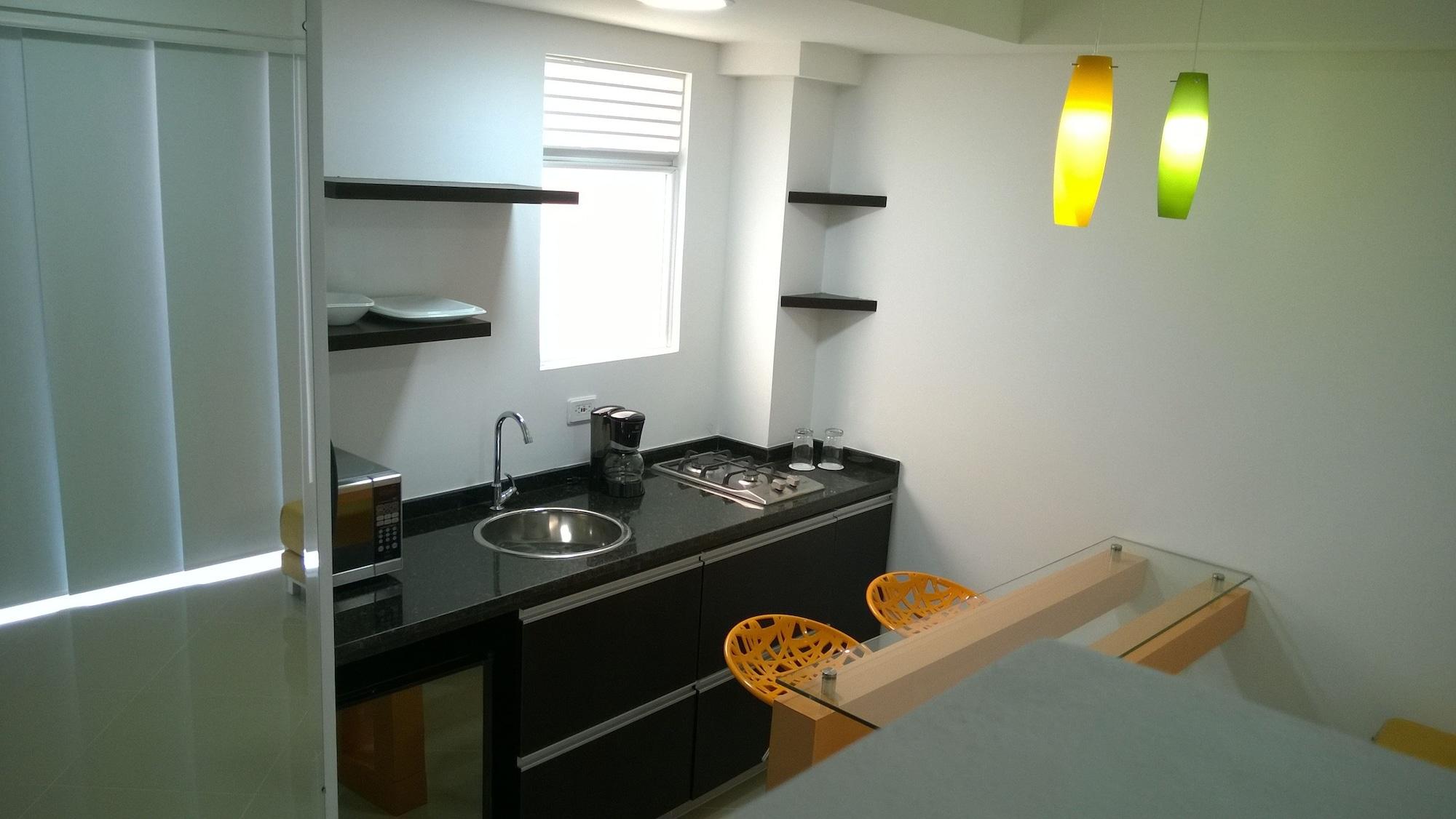 Hotel Piaro In Suites Cali Bagian luar foto