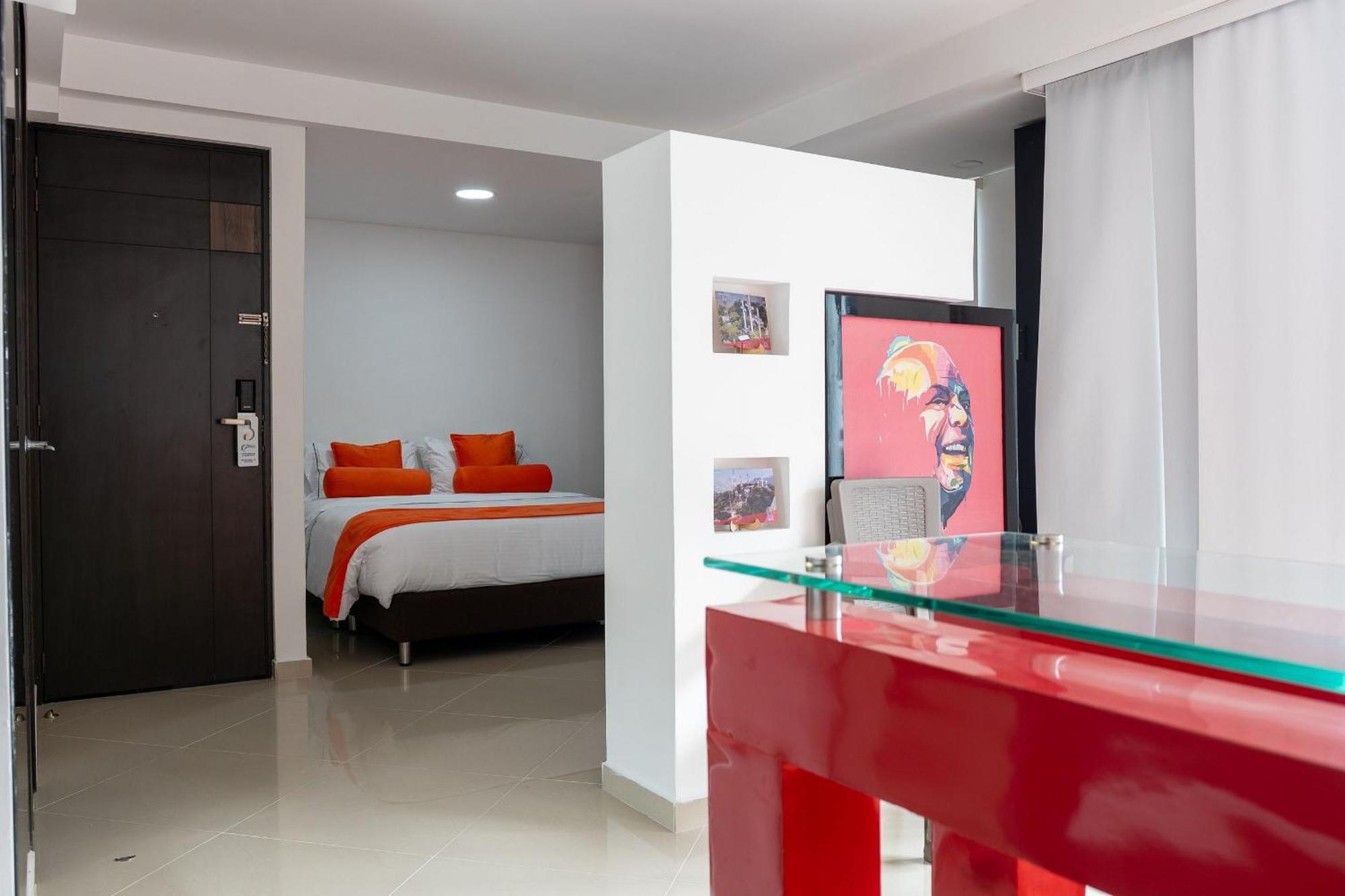 Hotel Piaro In Suites Cali Bagian luar foto