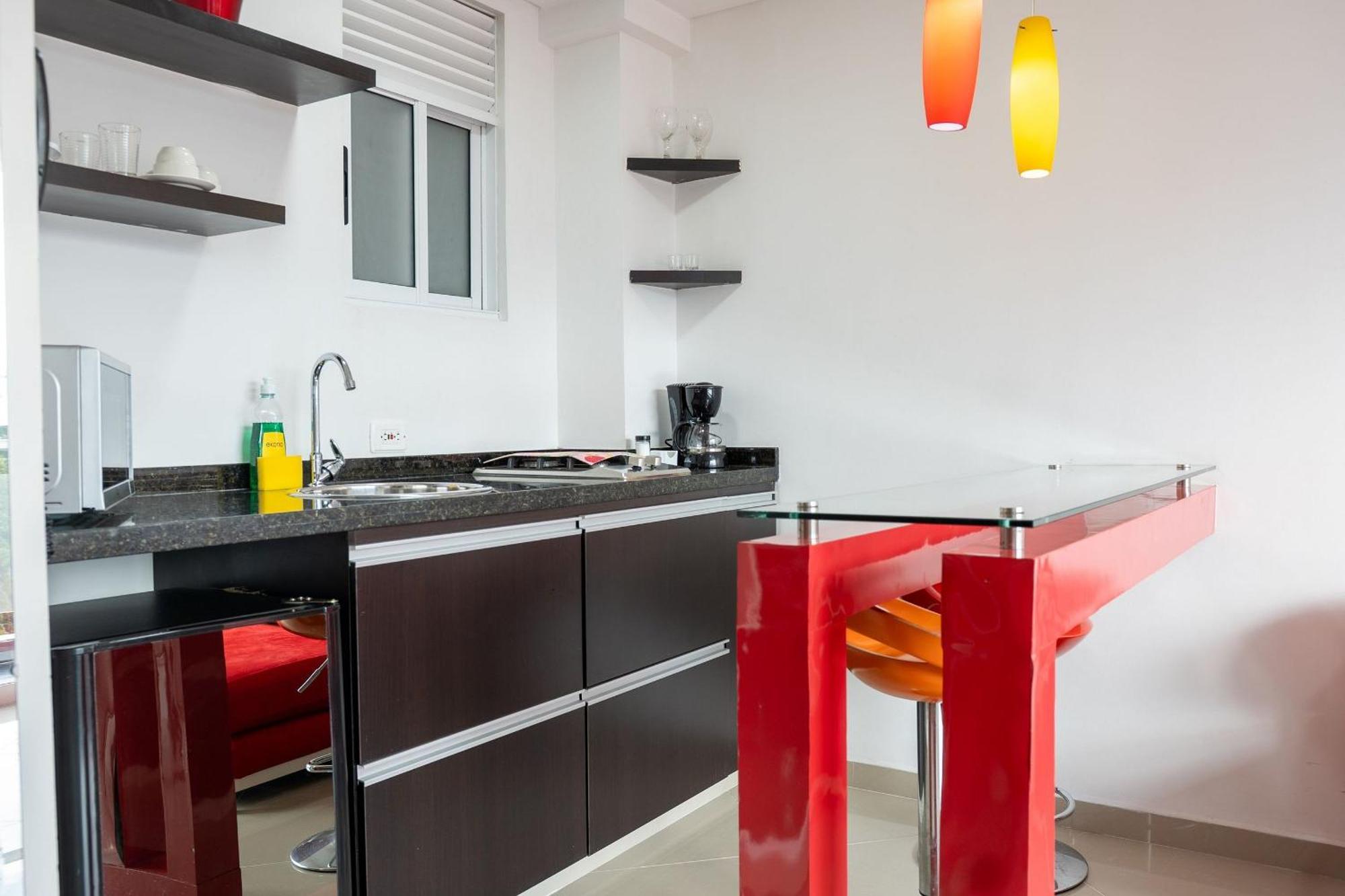 Hotel Piaro In Suites Cali Bagian luar foto