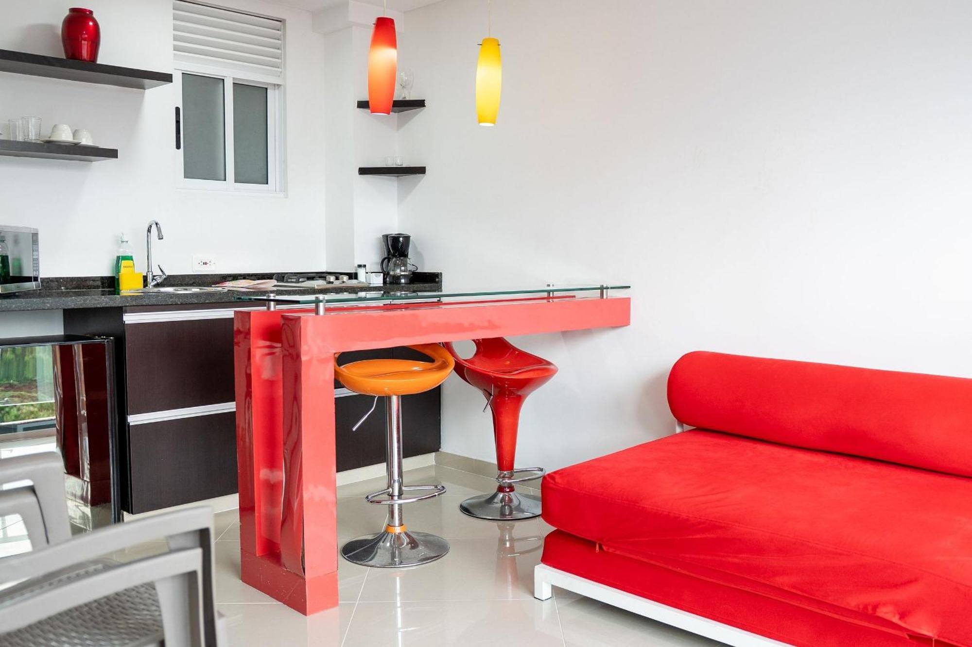 Hotel Piaro In Suites Cali Bagian luar foto
