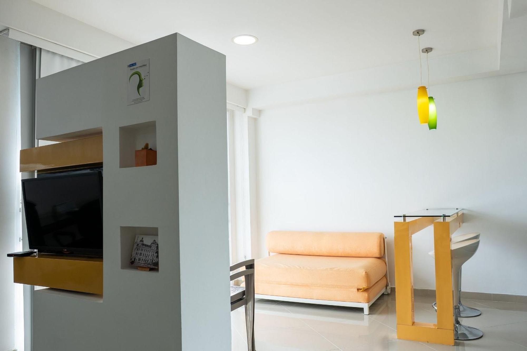 Hotel Piaro In Suites Cali Bagian luar foto