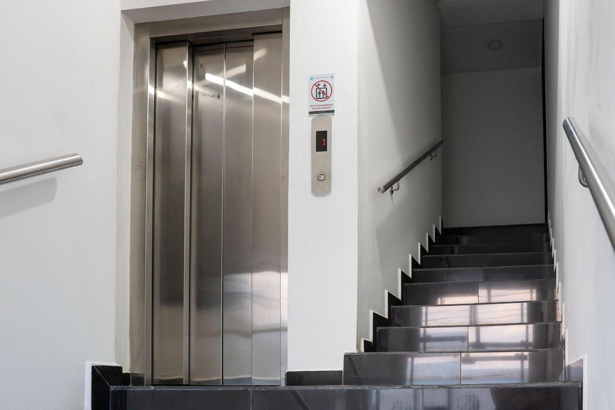 Hotel Piaro In Suites Cali Bagian luar foto