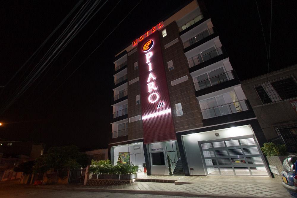 Hotel Piaro In Suites Cali Bagian luar foto