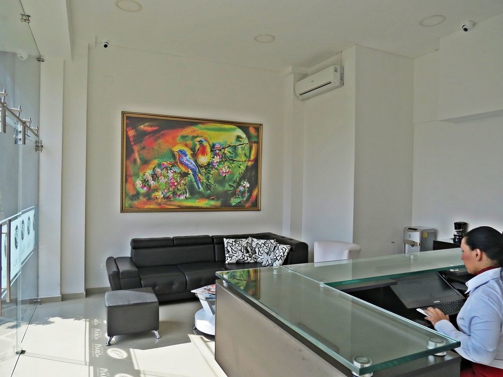 Hotel Piaro In Suites Cali Bagian luar foto