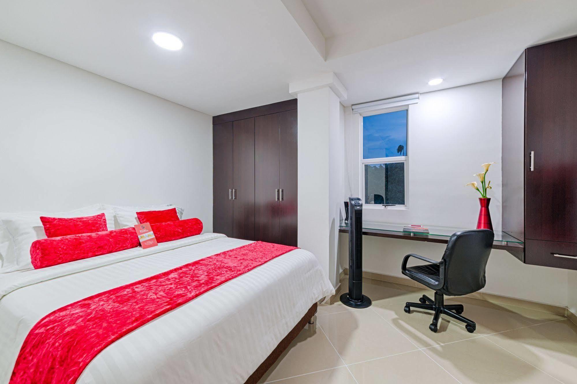 Hotel Piaro In Suites Cali Bagian luar foto